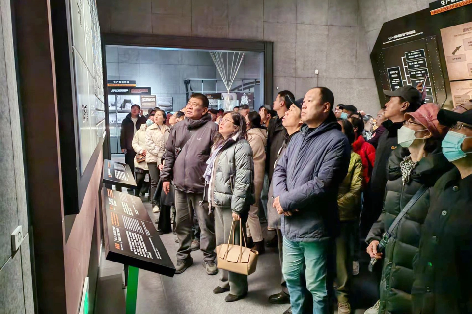 緬懷先烈志 清明祭英魂——哈藥集團所屬各企業黨組織開展清明節主題系列活動